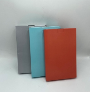 Brievenbusdoos div kleuren 160x250x29mm rood 37st. blauw 34st. zilver 61st.